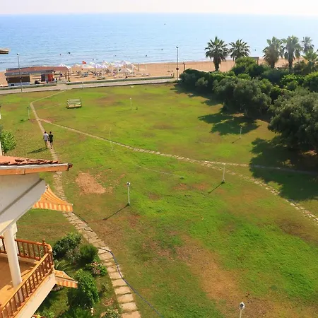 Apartment Seaside No-3