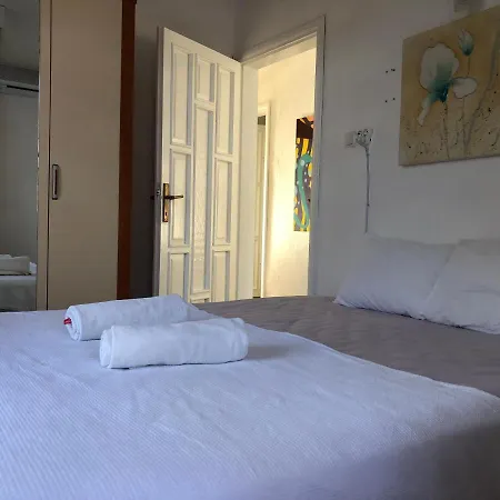 Seaside No-3 Apartment