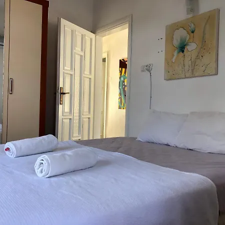 Seaside No-3 Apartment