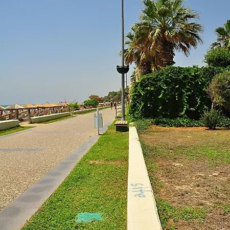 Seaside No-3 Apartman Side
